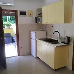 With Parking Space Stinjan, - 22939 * プーラ