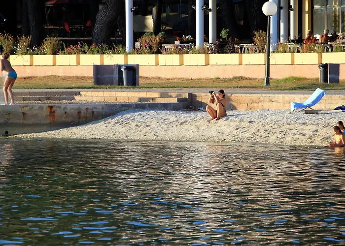 With Parking Space Stinjan, - 22939 Apartamento Pula