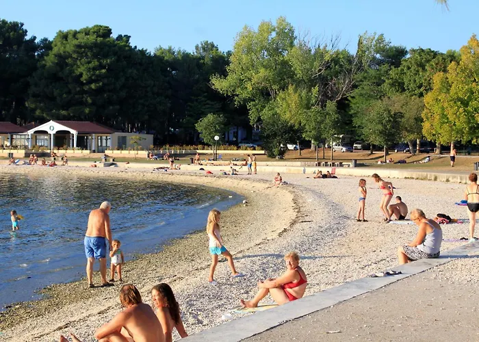 Apartamento With Parking Space Stinjan, - 22939