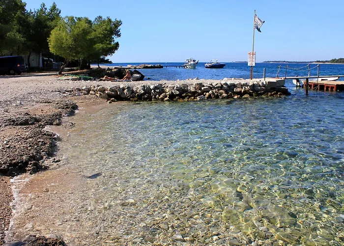 Apartamento With Parking Space Stinjan, - 22939 *