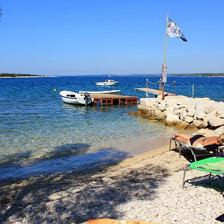 With Parking Space Stinjan, - 22939 Appartement